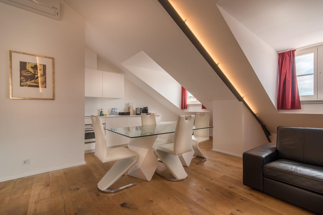 Santa Justa 77 - Downtown Luxury Apartments Лиссабон Экстерьер фото